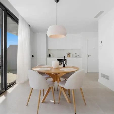 Higueron Sea View Penthouse 2br Apartment *