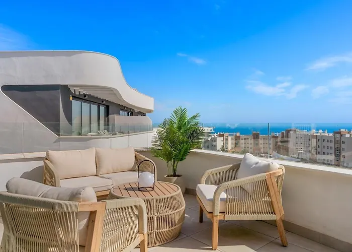 Lägenhet Higueron Sea View Penthouse 2br