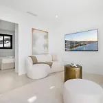Higueron Sea View Penthouse 2br Fuengirola